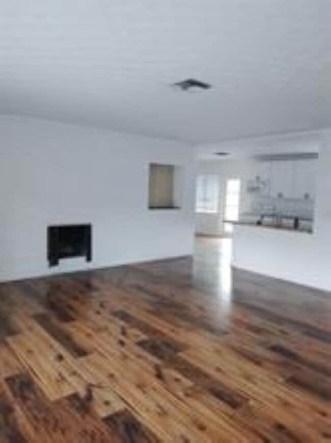 Foto del edificio - 55 NE 25th St