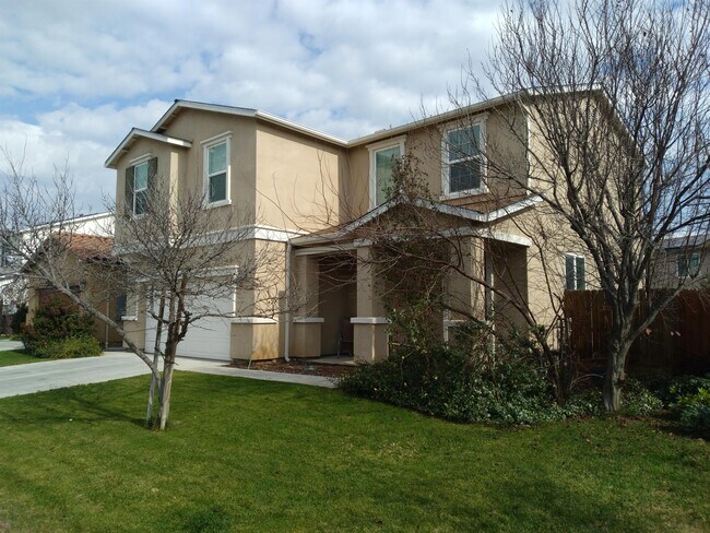 Building Photo - 213 S Kona Ave