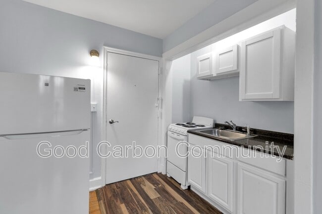 Foto del edificio - 870 Lafayette Ave