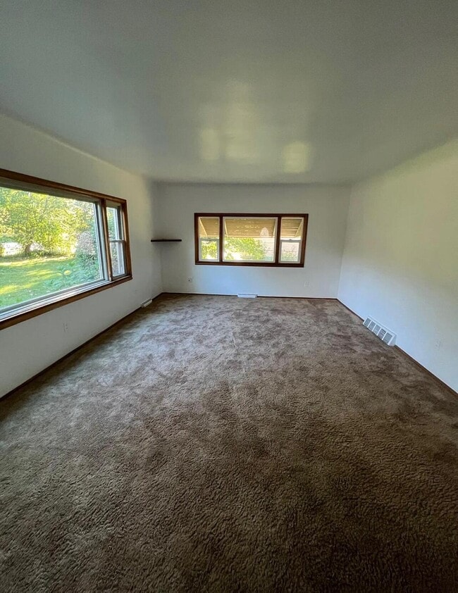 Foto del edificio - 3266 Ravenwood Ave