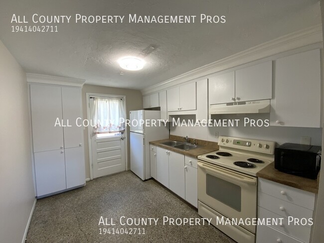 Building Photo - 5606 23rd St W