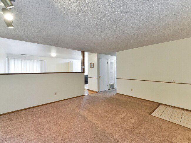 Foto del edificio - Application Pending - Beautiful 3 Bedroom ...