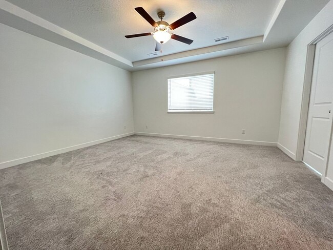 Building Photo - 3 Bedroom/2.5 Bathroom Townhouse in Lehi