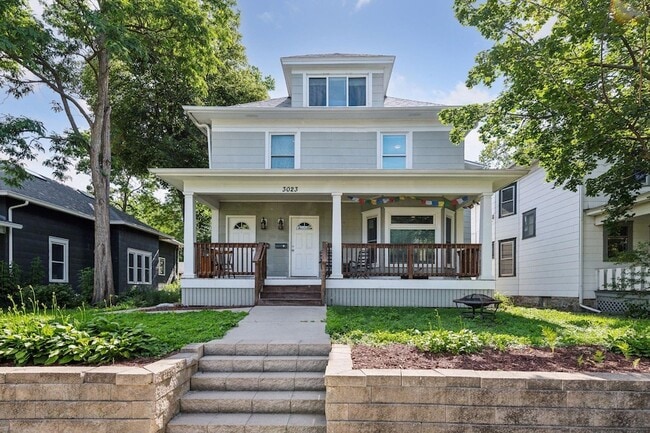 Building Photo - 3023 Dupont Ave S
