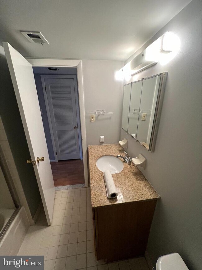 1011315 Verree Rd Unit A4, Philadelphia, PA 19116 Room for Rent in Philadelphia, PA