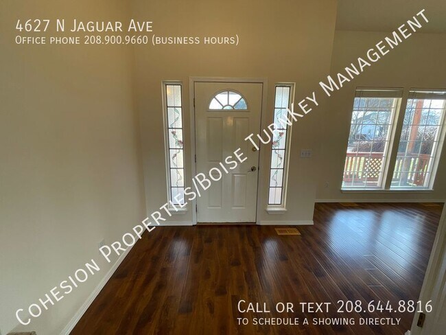 Foto del edificio - Beautiful 4 bedroom near it all!