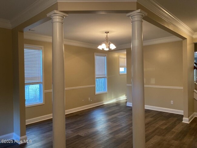 Building Photo - 438 Chablis Way