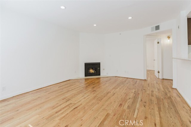 Building Photo - 1116 E Palmer Ave