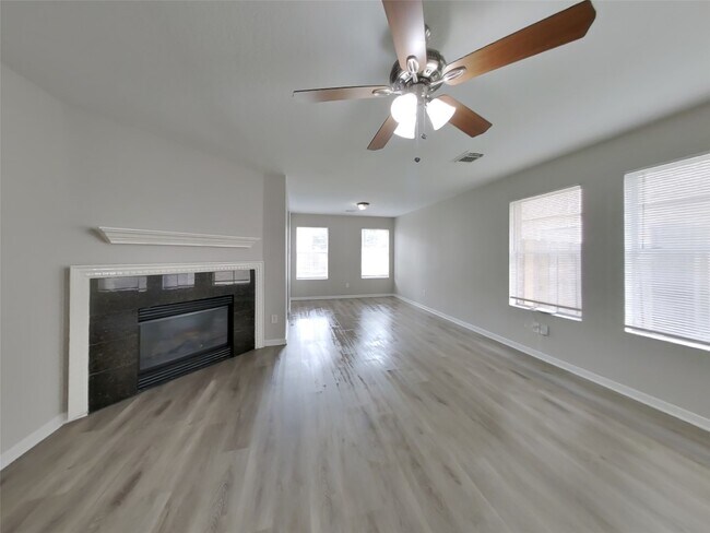 Foto del edificio - 15019 Easingwold Dr