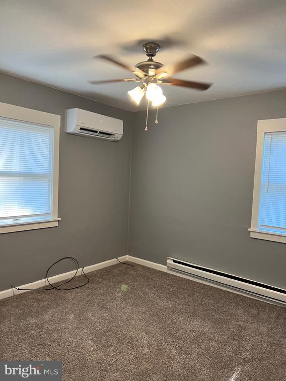 Foto del edificio - 4149 Barrett Pl