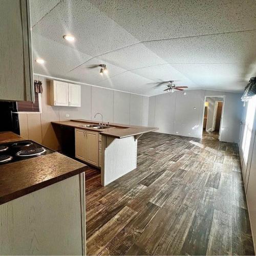 Building Photo - 210 Robin Dr