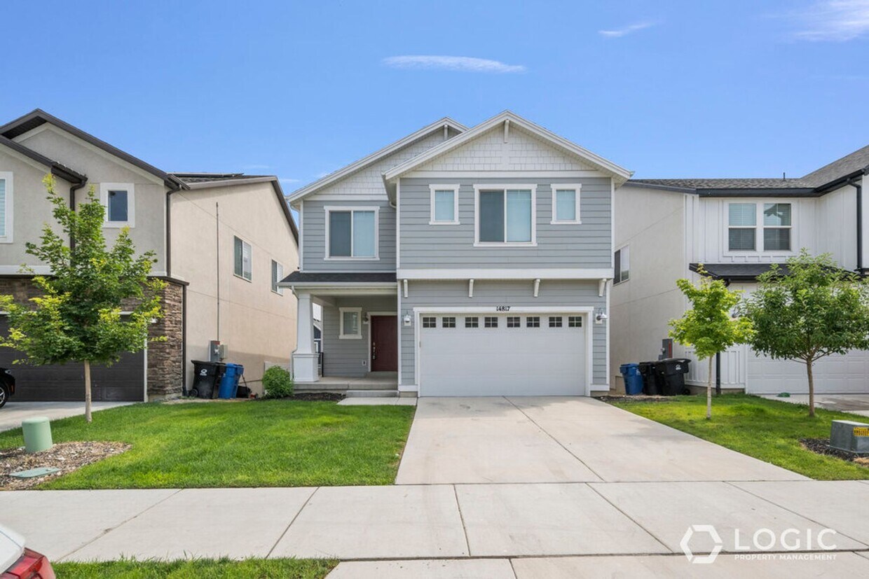 Primary Photo - Beautiful Home in Prime Location!
