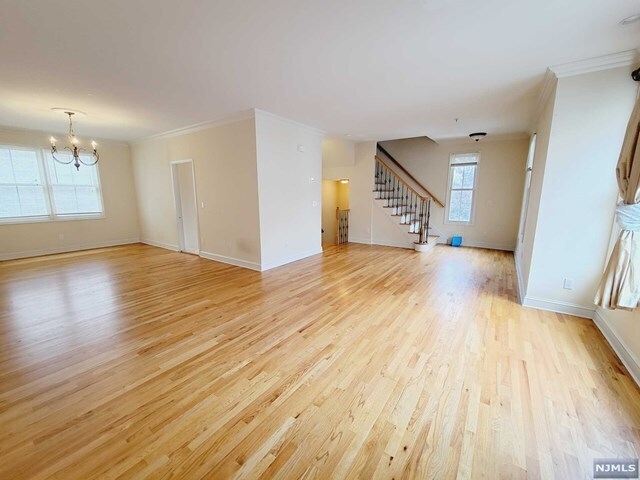Foto del edificio - 424 Hillside Ave