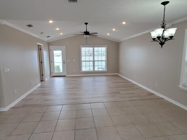 Foto del edificio - 3416 Harrison Ave