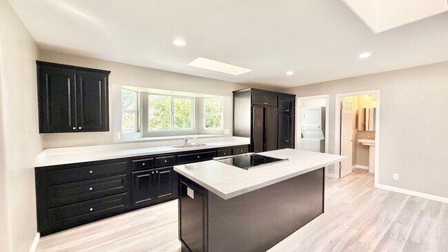 Foto del edificio - Lovely Country Setting Guest Home Unit on ...