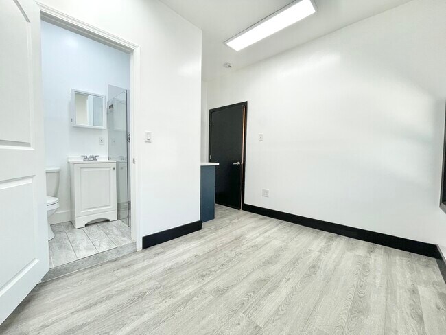 Foto del edificio - 436 E Ave 28 Ave