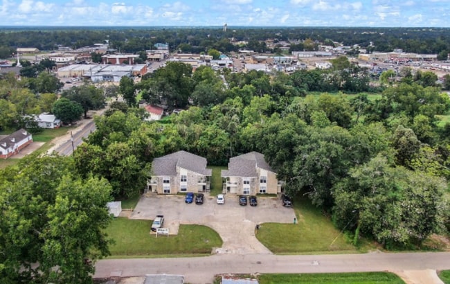 Building Photo - 105 E Wells St