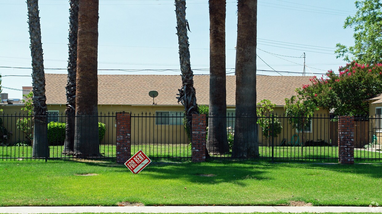 Building Photo - 2426 E Peralta Way