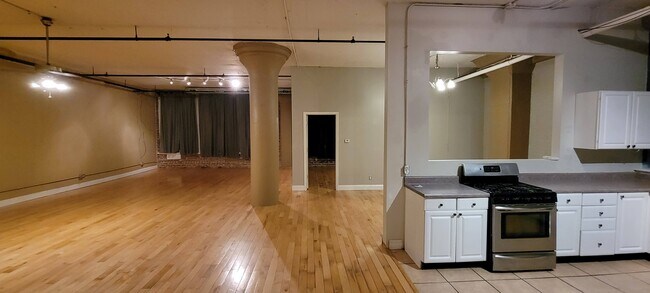 Building Photo - 1709 Washington Ave