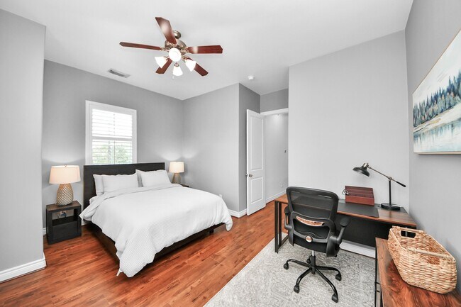 Foto del edificio - 620 Rutland St