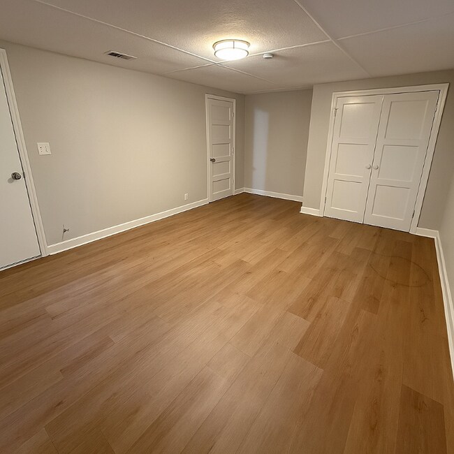 Foto del edificio - 644 9th St SE