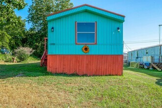 Building Photo - 13202 Hilltop Ct