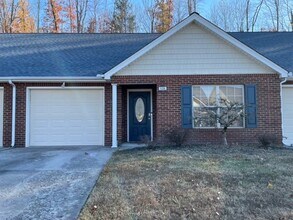 Building Photo - 5336 Avery Woods Ln