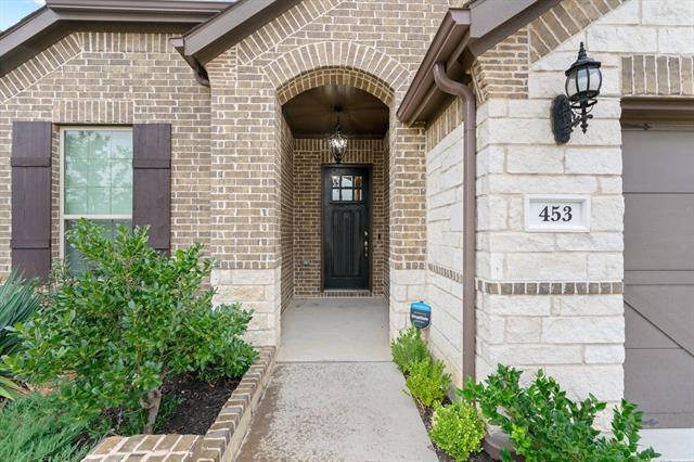Building Photo - 453 LeTara Vista Dr