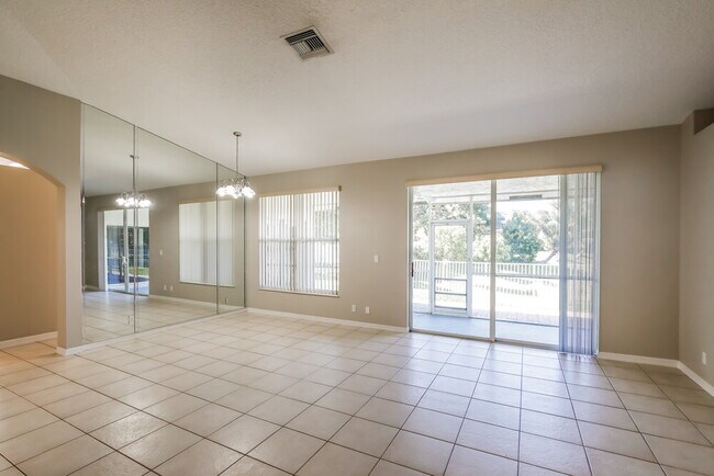 Foto del edificio - 103 Cocoplum Cir