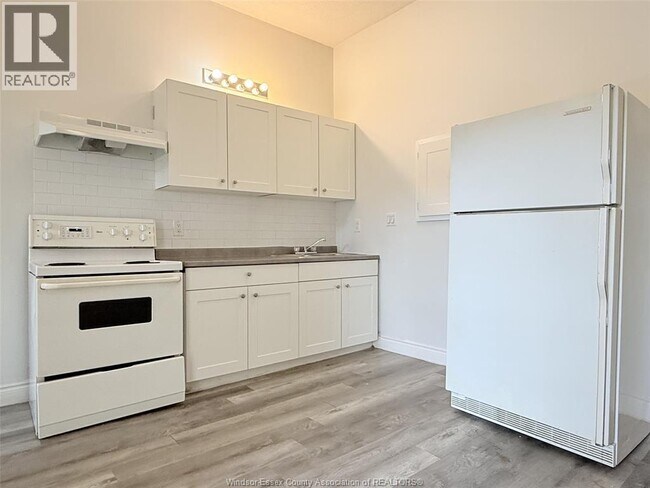 Photo du bâtiment - 1188 Wyandotte St E