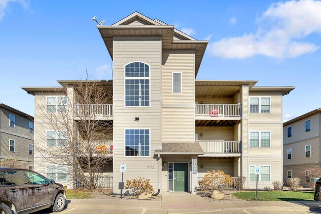 Foto del edificio - Eagles Crest Apartments