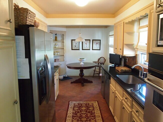 cocina - 3065 Shelley Lynn Dr