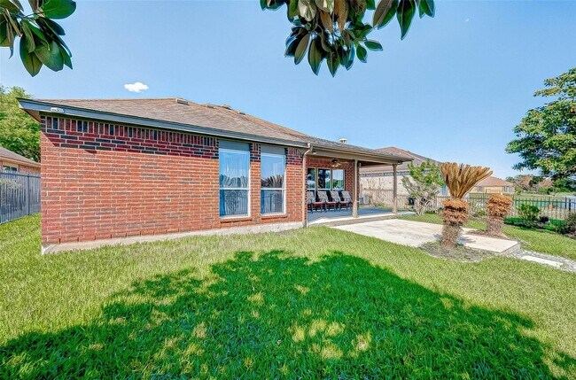 Foto del edificio - 25911 Palmdale Estate Dr