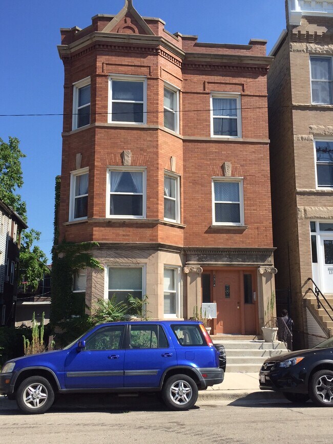 Photo - 1314 W Chestnut St Apartments