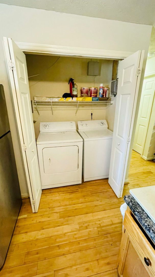 Foto del edificio - 449 N Donahue Dr