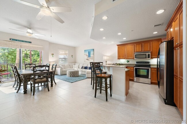Building Photo - 12695 SE Old Cypress Dr