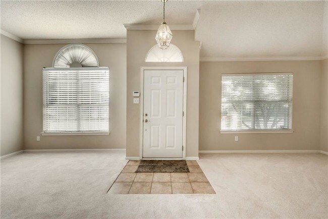 Foto del edificio - 8611 Ironwood Dr
