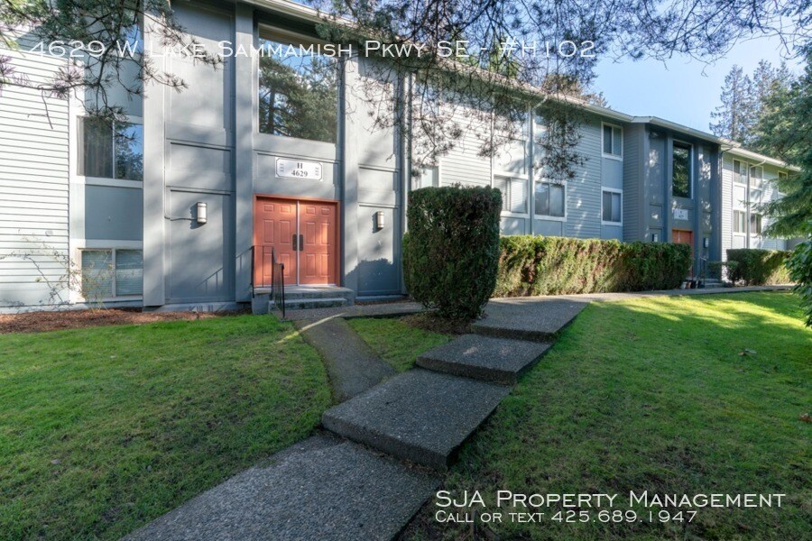 4629 W Lake Sammamish Pkwy SE Unit H102, Issaquah, WA 98027 Room for