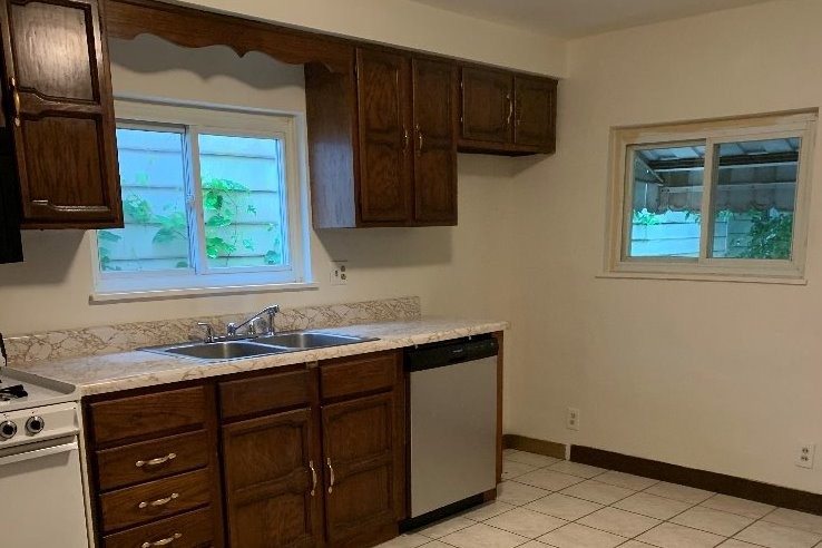 Cocina - 106 Midland Ave