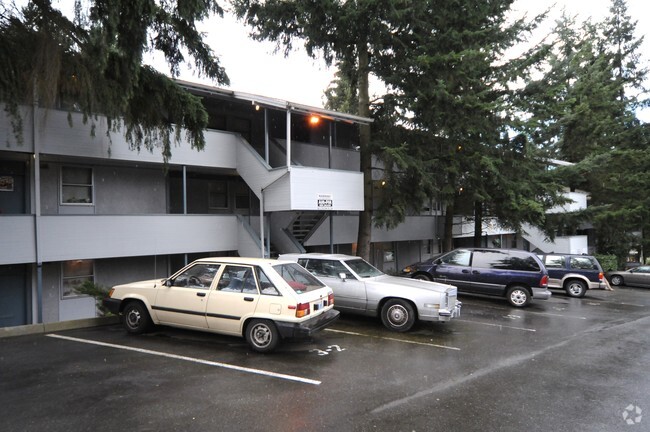Building Photo - Linden II Apartments