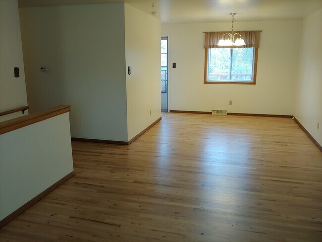 Foto del edificio - 3161 W 93rd Ave