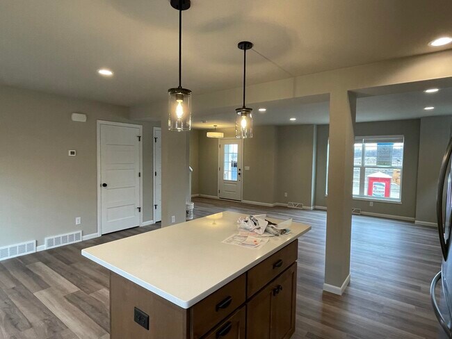 Foto del edificio - 2139 Autumn Lake Parkway