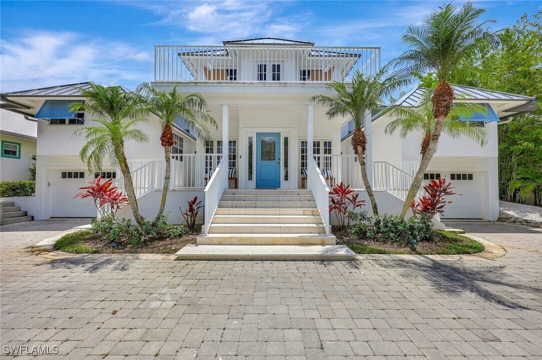 Primary Photo - 1500 Pelican Ave