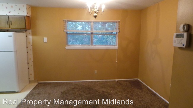 Foto del edificio - 601 Riverhill Cir