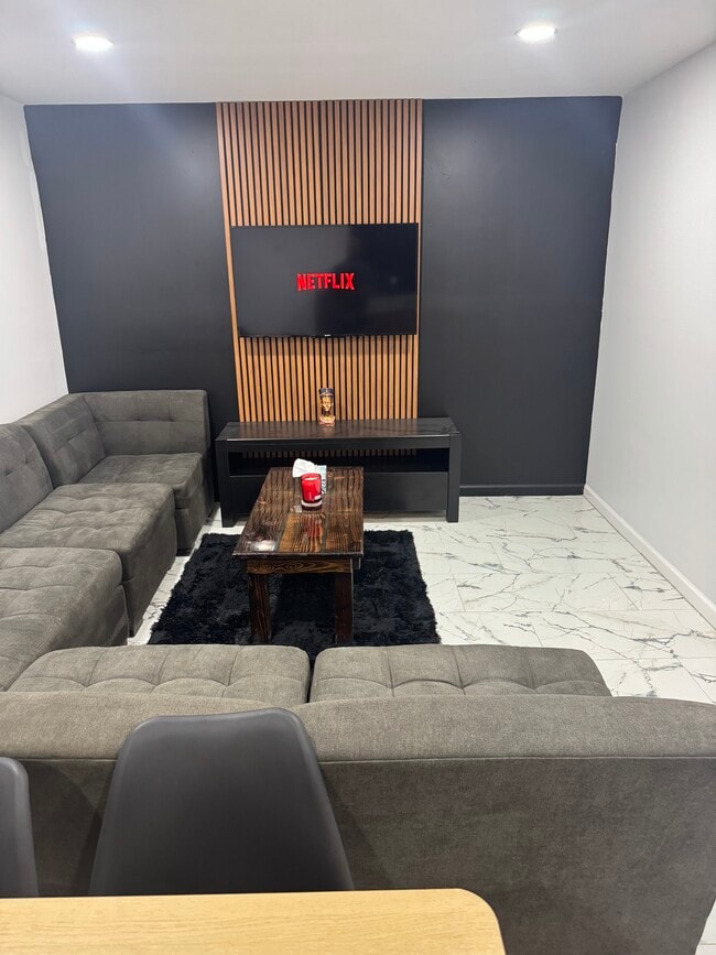 Foto del edificio - 17 9th Ave