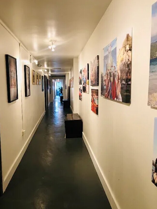 Foto del edificio - 416 E Main St