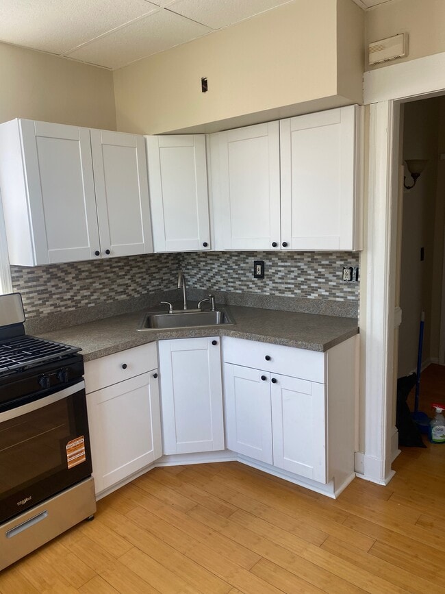 Brand new kitchen - 544 Broad St