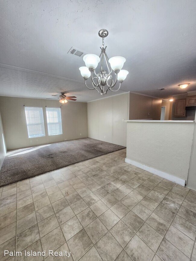Foto del edificio - 2 br, 2 bath House - 811 N D St