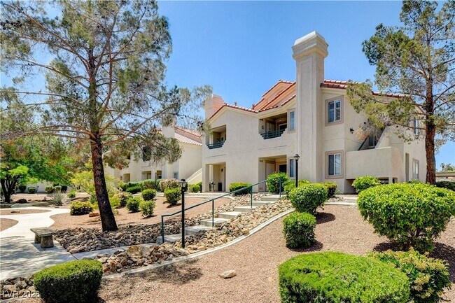 Foto del edificio - 760 Hunters Creek Ln