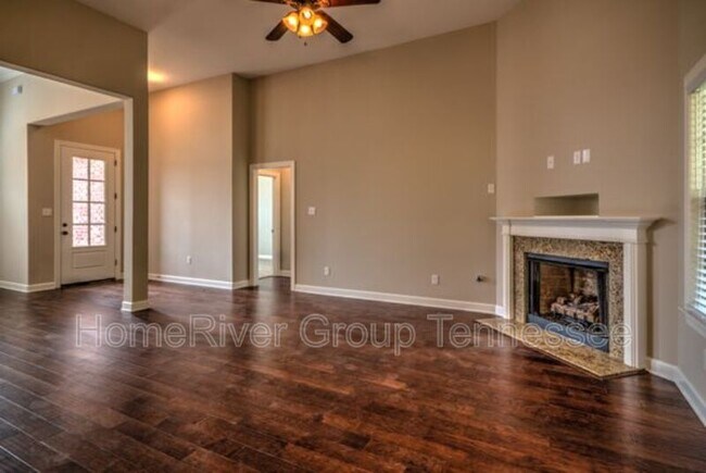 Building Photo - 4836 Whiteoaks Ln